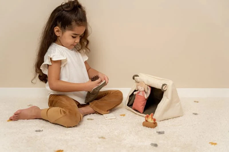 Little Dutch Jake And Anna Doll Camping Playset 5 Little Dutch Jake And Anna Doll Camping Playset - Image 5