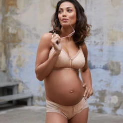 Front Page -Lush Littles 16 02331667 4032 4a4b b2ee 2aad33c25fcb