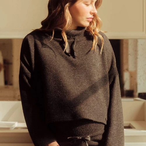 Cache Coeur Maternity And Nursing Crop Top Sweet Home Black 2 Cache Coeur Maternity And Nursing Crop Top Sweet Home Black - Image 2