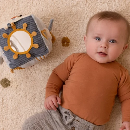 Little Dutch Activity Cube Sailors Bay 3 Little Dutch Activity Cube Sailors Bay - Image 3