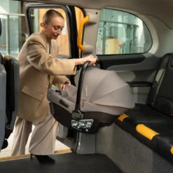 Nuna Pipa™ Urbn Caviar -Lush Littles NUNA GL PIPAurbn London LS 7852 web 2 1d84