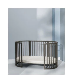 Stokke® Sleepi™ Bed V3 Hazy Grey 5 Stokke® Sleepi™ Bed V3 Hazy Grey -Lush Littles SleepiBed Open HazyGrey 220225 004 eCom 4fb125b4 16fa 4d29 ae7b 046b905daa30