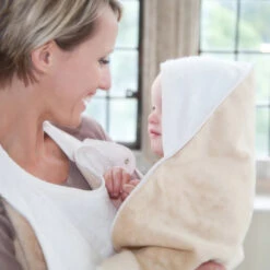 Cuddledry 'Hands-free' Baby Towel Oatmeal -Lush Littles original4 1024x1024 2x d0b44203 0cc6 4664 9860 9b9ea924697b